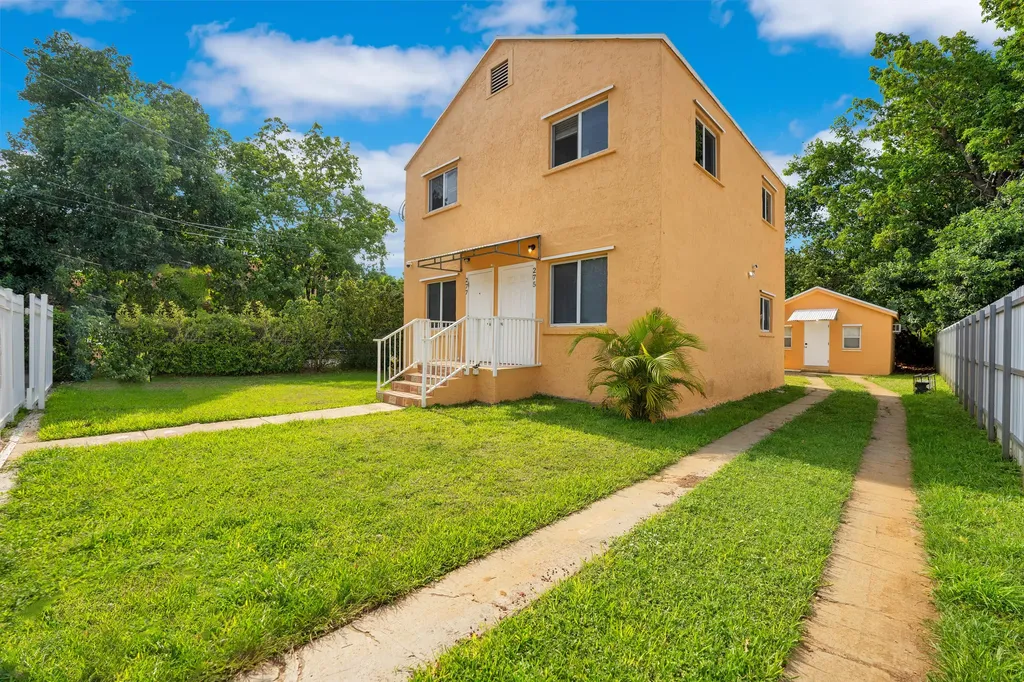 275 NW 81st Street Miami FL 33150