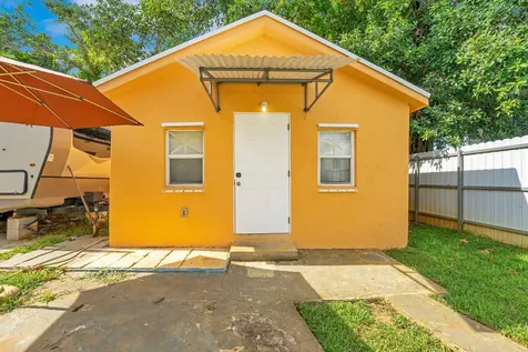 275 NW 81st Street Miami FL 33150