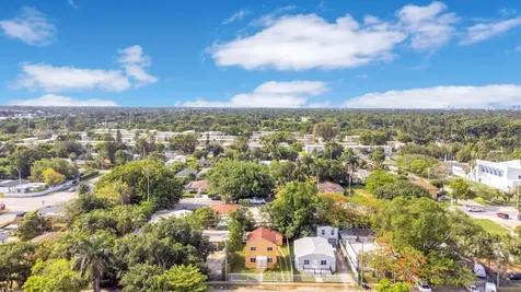 275 NW 81st Street Miami FL 33150