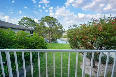 5 Lake Vista Trail Port Saint Lucie FL 34952