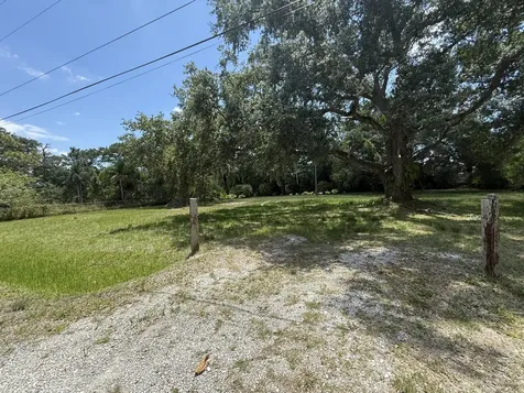 111 Berger Road Fort Pierce FL 34945