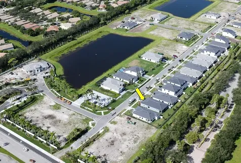 9133 Cape Honey Bee Lane Lake Worth FL 33467
