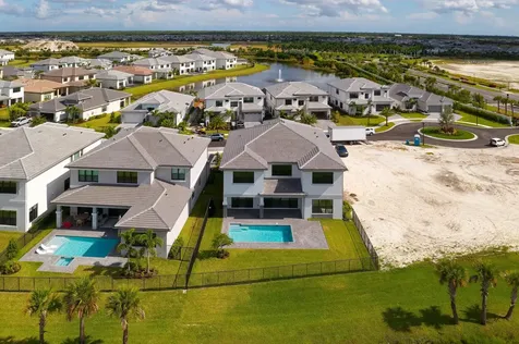 9895 Migration Point Palm Beach Gardens FL 33412