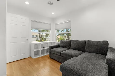 5850 Nw 42nd Terrace Boca Raton FL 33496