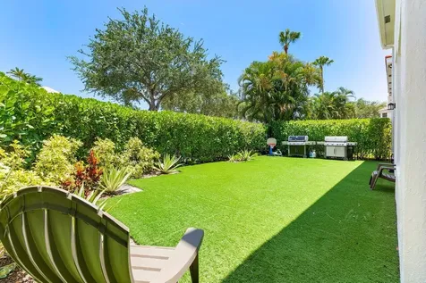 5850 Nw 42nd Terrace Boca Raton FL 33496