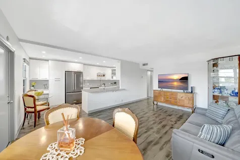 4063 Exeter D Boca Raton FL 33434