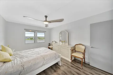 4063 Exeter D Boca Raton FL 33434