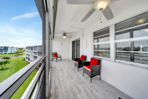 4063 Exeter D Boca Raton FL 33434