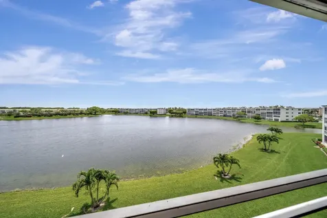 4063 Exeter D Boca Raton FL 33434