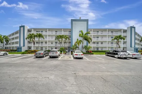 4063 Exeter D Boca Raton FL 33434
