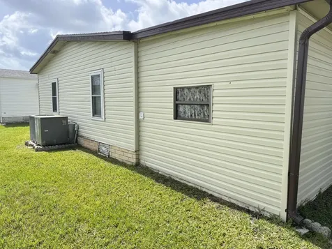 493 Hemingway Terrace Fort Pierce FL 34982