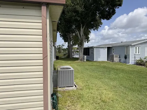 493 Hemingway Terrace Fort Pierce FL 34982