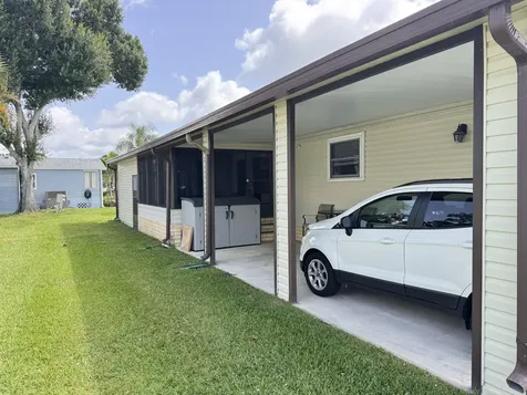 493 Hemingway Terrace Fort Pierce FL 34982