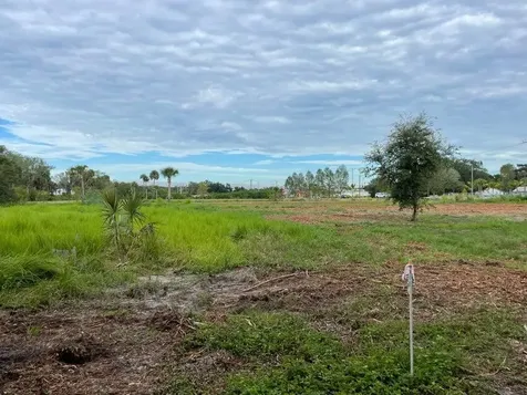 2083 W Midway Road Fort Pierce FL 34981