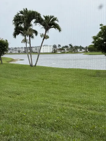 1046 Wolverton C Boca Raton FL 33434