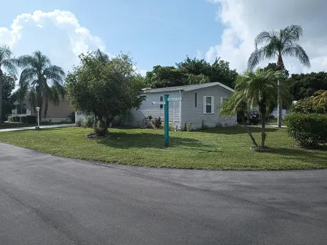523 Thames Bluff Ridge Fort Pierce FL 34982