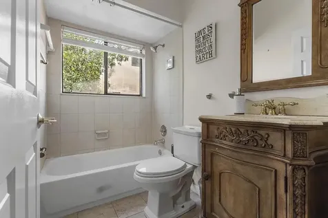 12 Via De Casas Sur Boynton Beach FL 33426