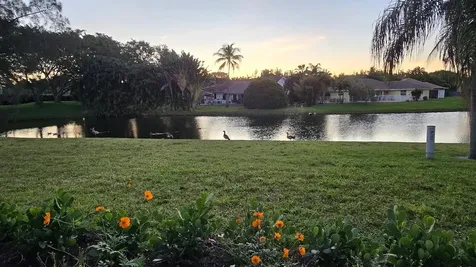 12 Via De Casas Sur Boynton Beach FL 33426