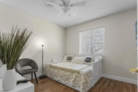 12 Via De Casas Sur Boynton Beach FL 33426