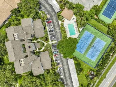 325 Oak Harbour Drive Juno Beach FL 33408