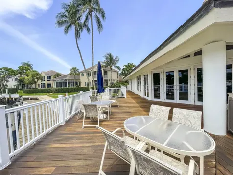 325 Oak Harbour Drive Juno Beach FL 33408