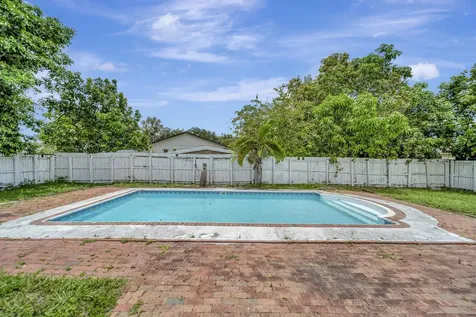 10151 Windtree Lane Boca Raton FL 33428