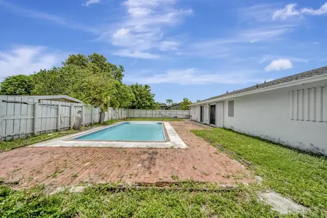 10151 Windtree Lane Boca Raton FL 33428