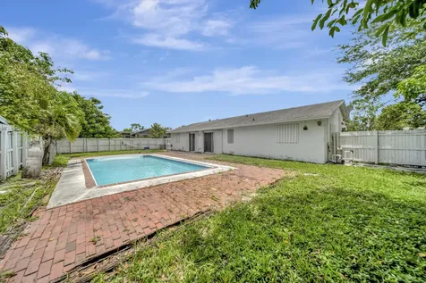 10151 Windtree Lane Boca Raton FL 33428
