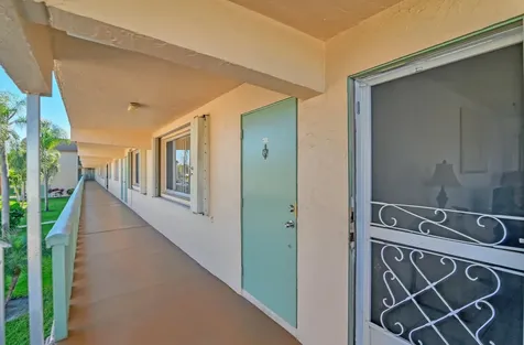 700 Village Green Court Palm Springs FL 33461