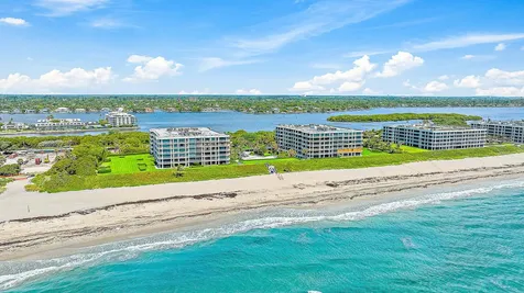 2100 S Ocean Boulevard Palm Beach FL 33480