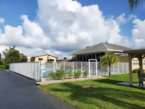 2151 Ne 1st Court Boynton Beach FL 33435