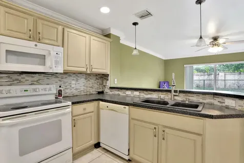 4066 Crescent Creek Street Coconut Creek FL 33073