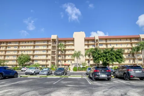 3590 Via Poinciana Lake Worth FL 33467