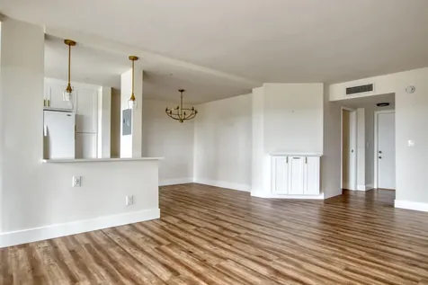 3590 Via Poinciana Lake Worth FL 33467