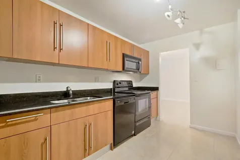 3001 S Ocean Drive Hollywood FL 33019