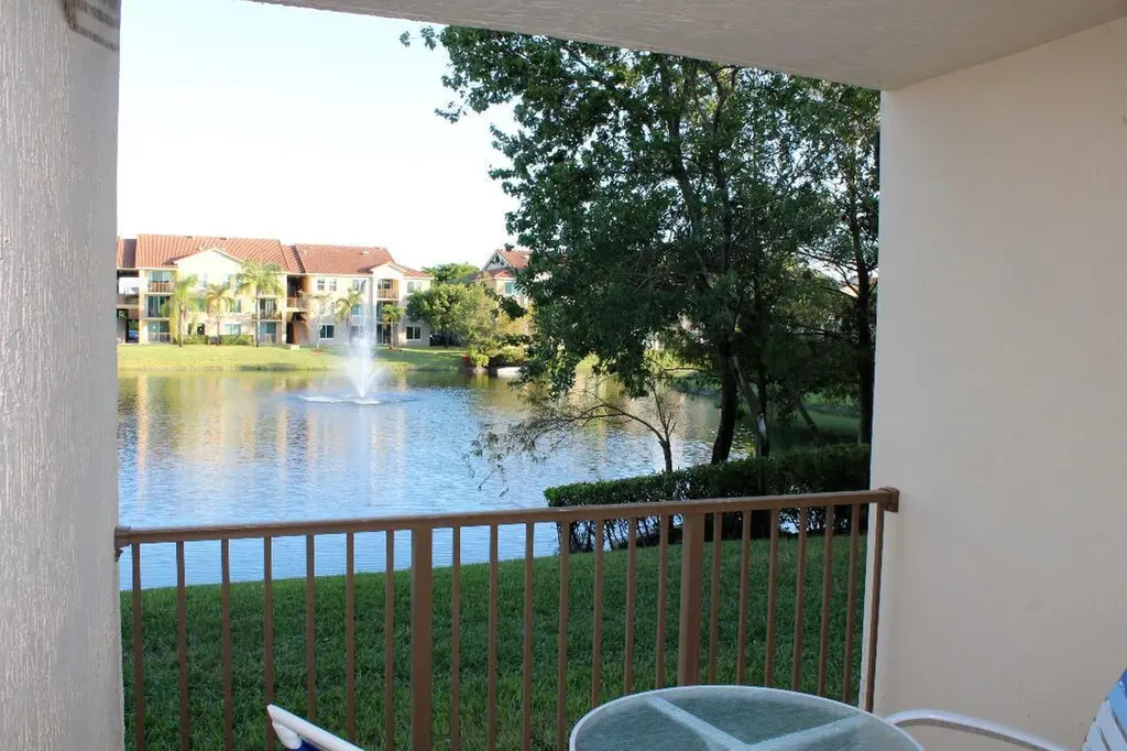 808 Villa Circle Boynton Beach FL 33435