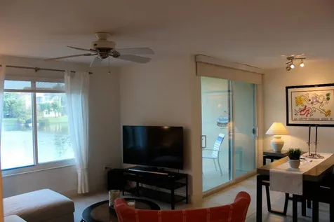 808 Villa Circle Boynton Beach FL 33435