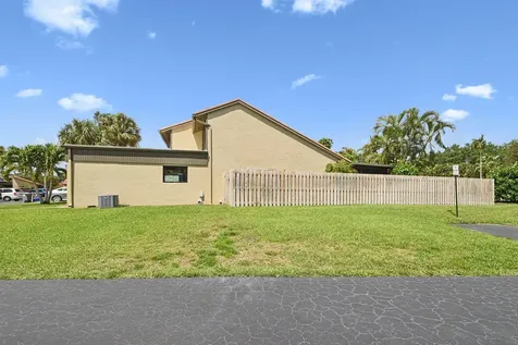 11063 Oakdale Road Boynton Beach FL 33437