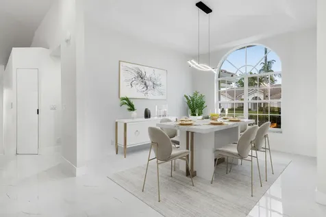 20275 Hacienda Court Boca Raton FL 33498