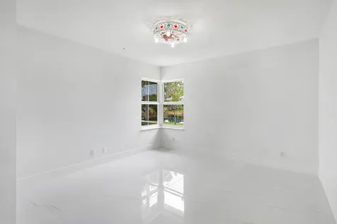 20275 Hacienda Court Boca Raton FL 33498