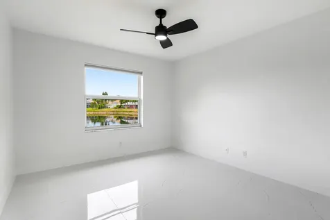 20275 Hacienda Court Boca Raton FL 33498