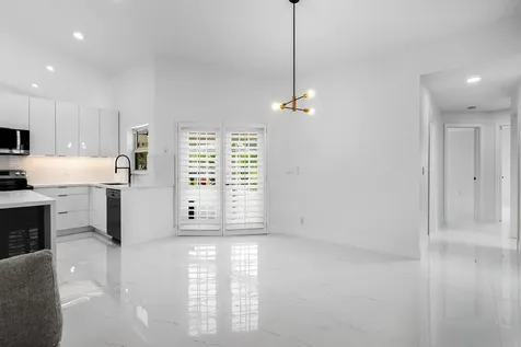 20275 Hacienda Court Boca Raton FL 33498