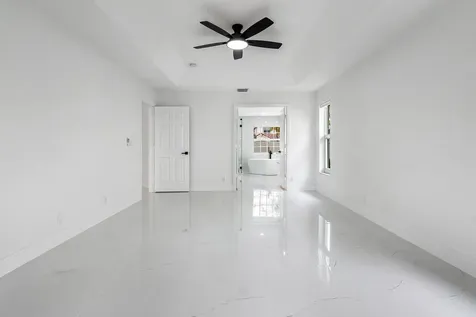 20275 Hacienda Court Boca Raton FL 33498