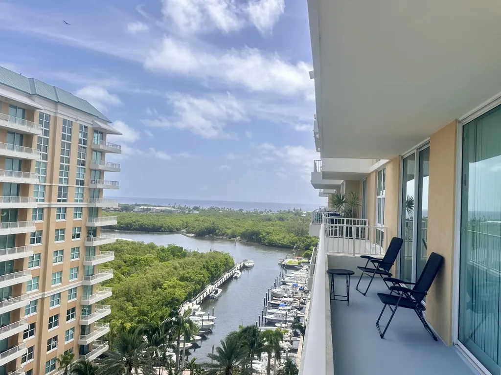 625 Casa Loma Boulevard Boynton Beach FL 33435