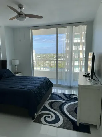 625 Casa Loma Boulevard Boynton Beach FL 33435