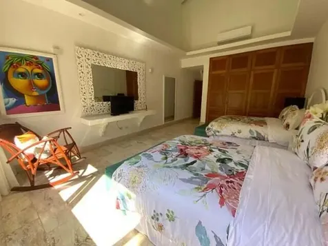34 00 Casa De Campo DR 22000