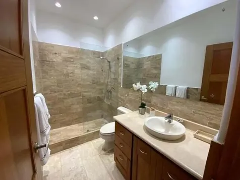 34 00 Casa De Campo DR 22000