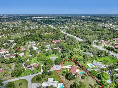 852 Palo Verde Court Haverhill FL 33415