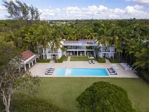 1 00 Casa De Campo DR 22000