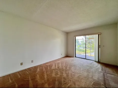 203 Wellington E West Palm Beach FL 33417